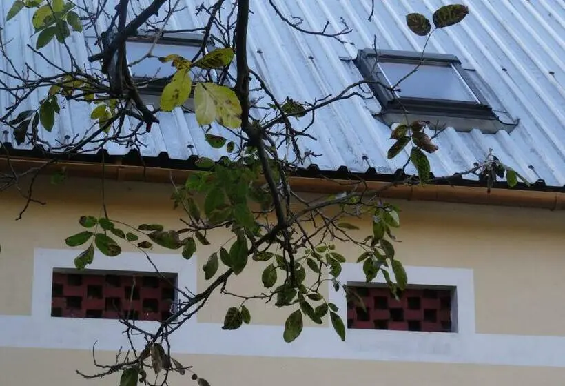 マウンテンビュースイート, U Nás Apartmán Zajíc