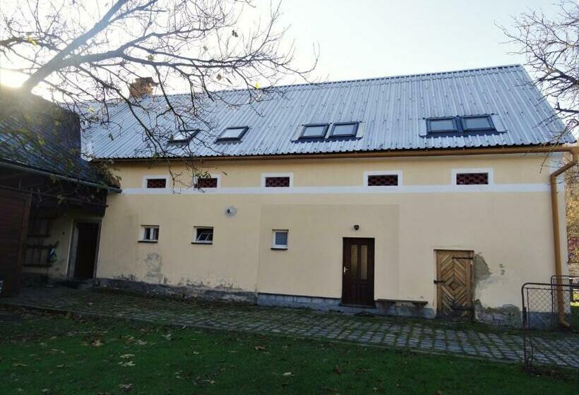 סוויטה נוף להרים, U Nás   Apartmán Zajíc