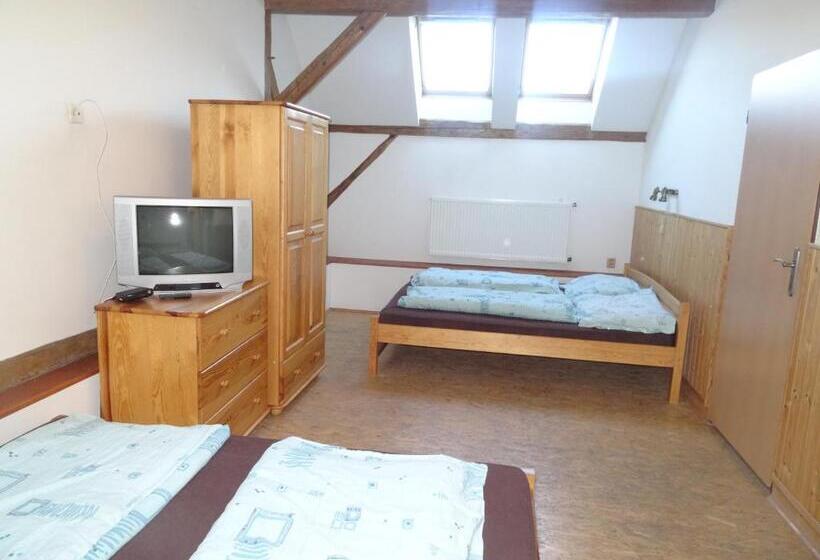 סוויטה נוף להרים, U Nás   Apartmán Zajíc