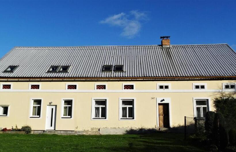 סוויטה נוף להרים, U Nás   Apartmán Zajíc