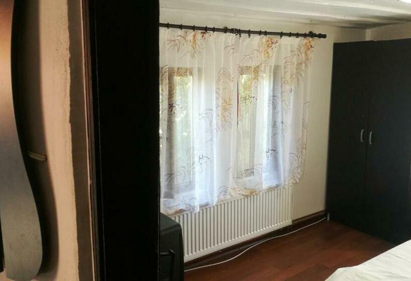 Номер Стандарт Совместная Ванная, Vitanova Guest House