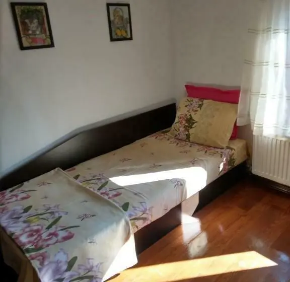 浴室共有スタンダード４人用ルーム, Vitanova Guest House