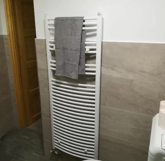 スタンダードルーム, Vörös Macska Vendégház