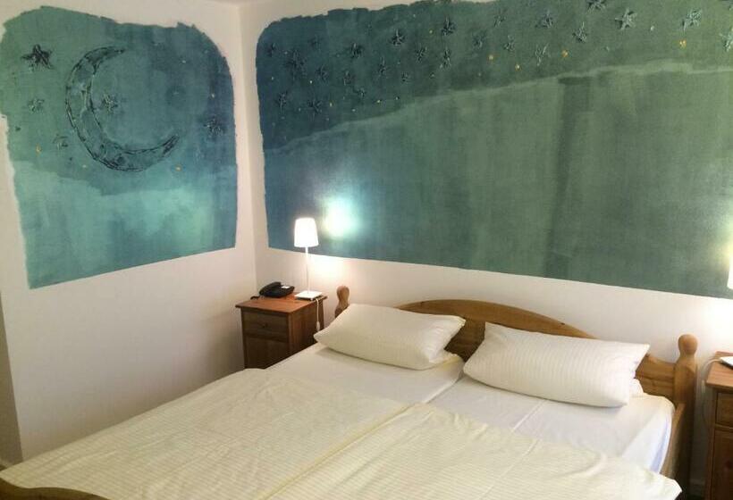 غرفه قياسيه سريرين مزدوجين, Landgasthaus Konig