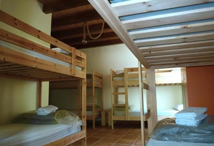 ファミリールーム, Albergue Usandi Auto Check In