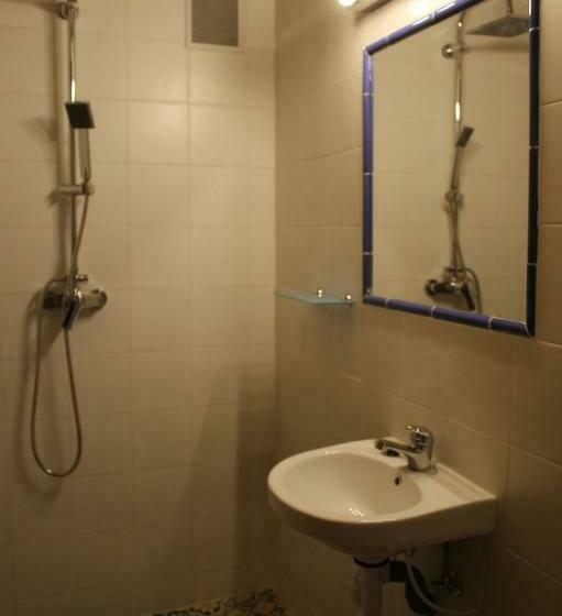 اتاق استاندارد چهار تخته, Albergue Usandi Auto Check In