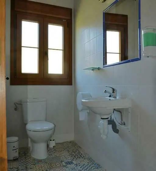 ファミリールーム, Albergue Usandi Auto Check In