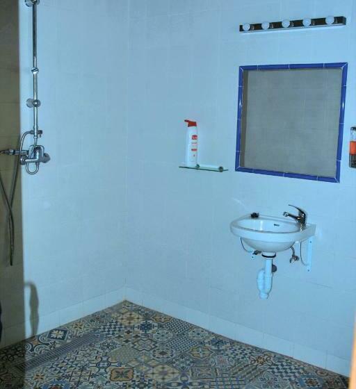 اتاق استاندارد, Albergue Usandi Auto Check In