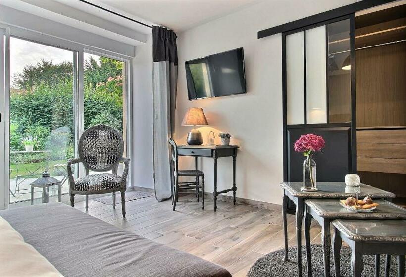 غرفة ديلوكس سرير كينج, Le Domaine D Etaville