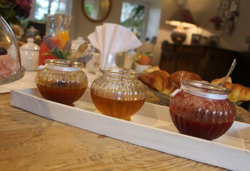 غرفة ديلوكس سرير كينج, Le Domaine D Etaville