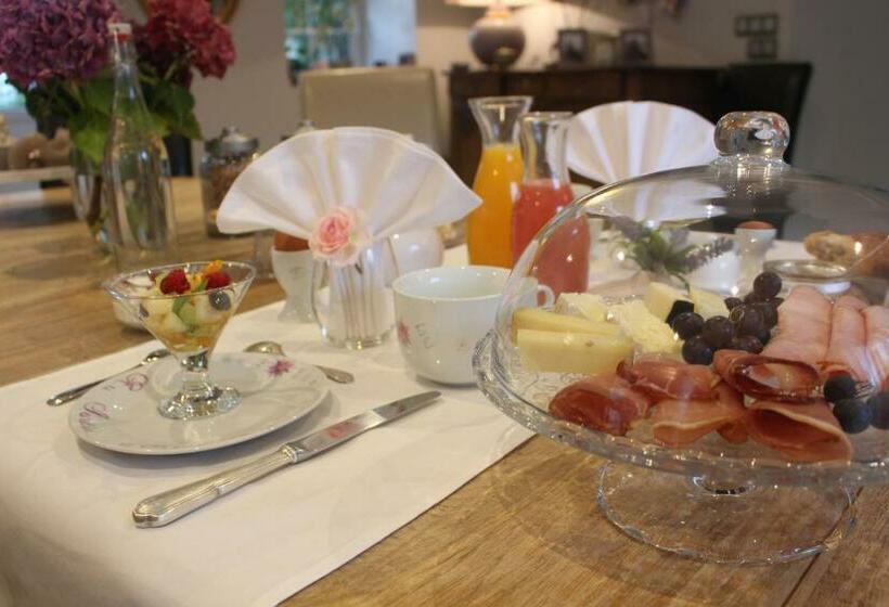 غرفة ديلوكس سرير كينج, Le Domaine D Etaville