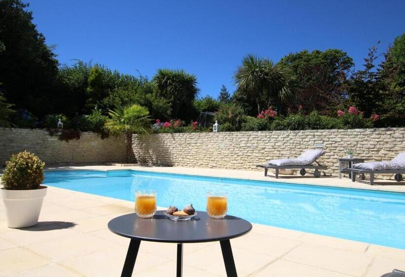 غرفة ديلوكس سرير كينج, Le Domaine D Etaville