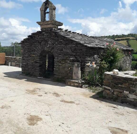 غرفة قياسية, Casa Quiroga