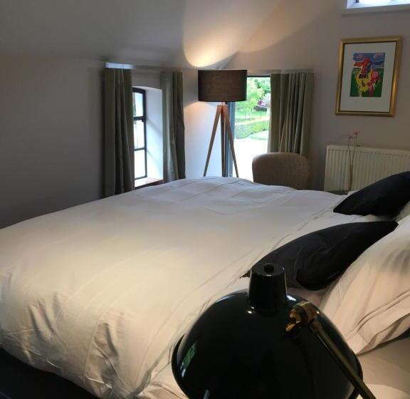 חדר דלוקס, De Heeren Van Tuil