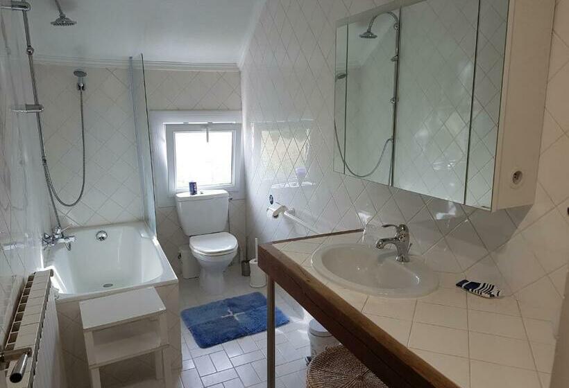 חדר סטנדרט נוף לגינה, La Petite Maison   L Ouche Charlot