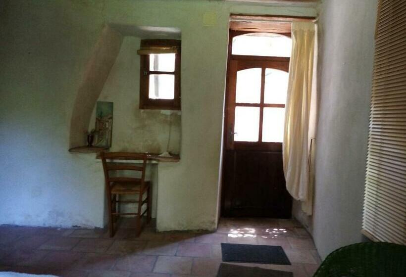 جناح, Mas Des Nabières