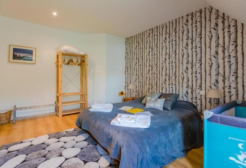 Семейный Номер, Normandy Inn