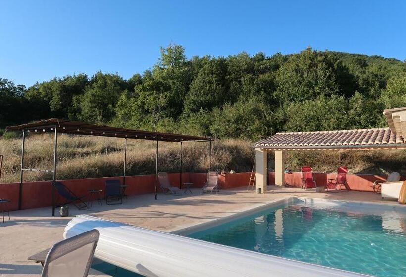 غرفة ديلوكس, Tempepailla