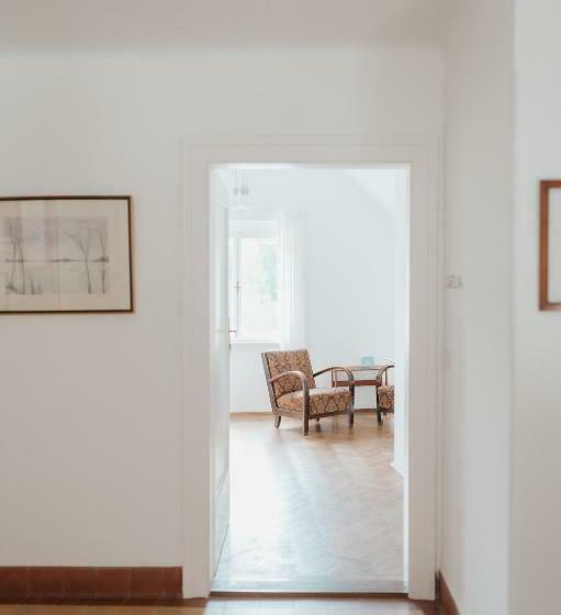 Номер Стандарт, Zweitwohnsitz