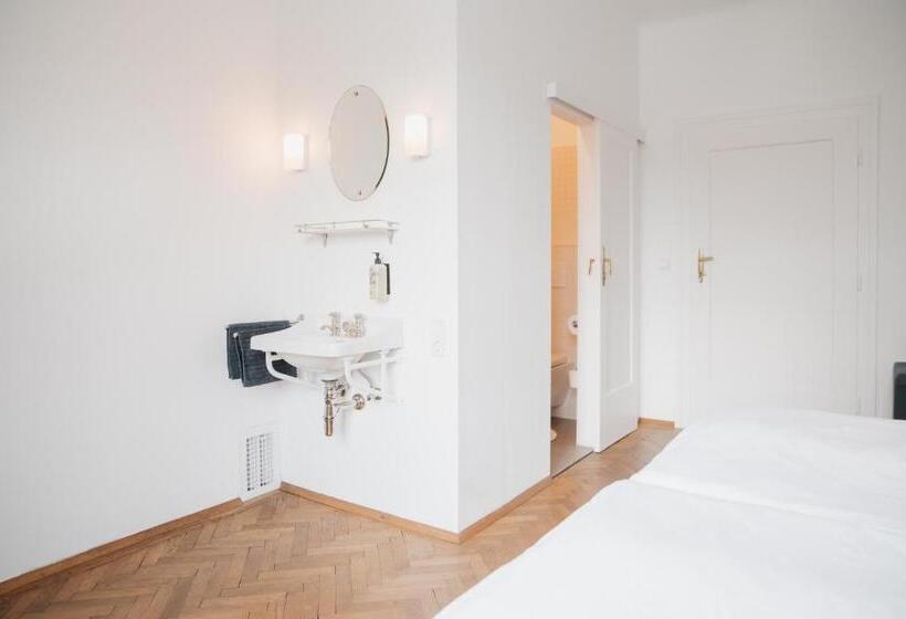 Номер Стандарт, Zweitwohnsitz