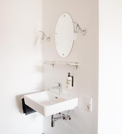 Номер Стандарт Вид на Сад, Zweitwohnsitz