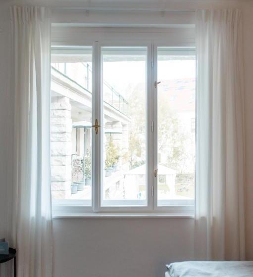 Номер Стандарт Вид на Сад, Zweitwohnsitz