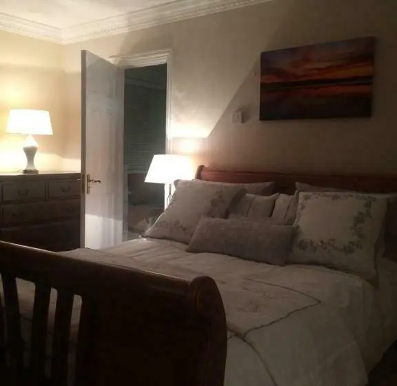 デラックスファミリールーム, Hillcrest Farmhouse Bed & Breakfast