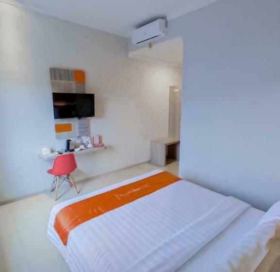 اتاق سوپریور, Front One Budget Abepura