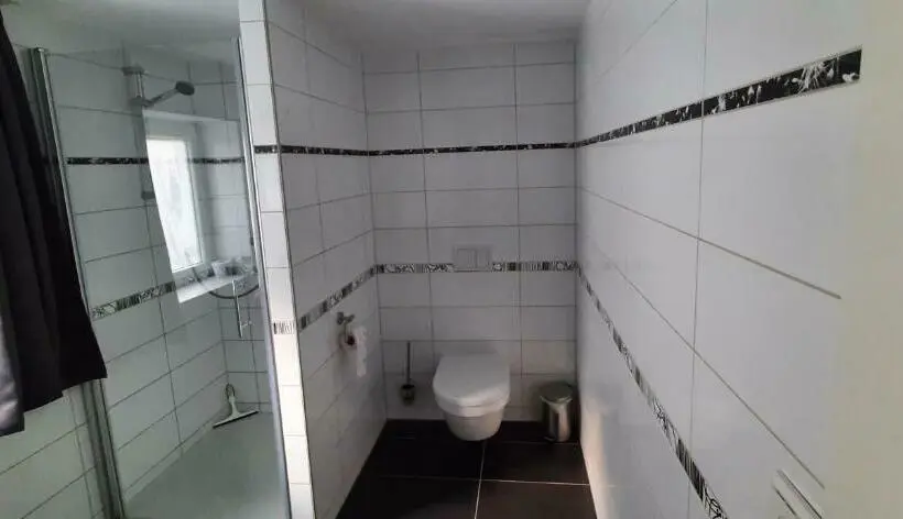 Deluxe Studio, Hainich