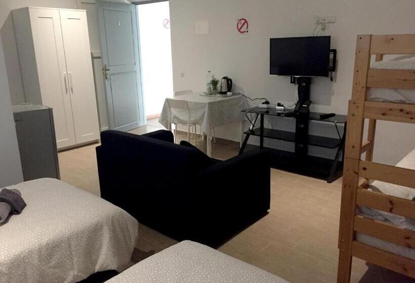 اتاق استاندارد, Palm Grove Farm