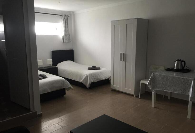 اتاق استاندارد, Palm Grove Farm