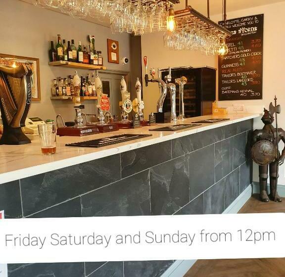 חדר סטנדרט, Cross Swords Rooms, Skillington