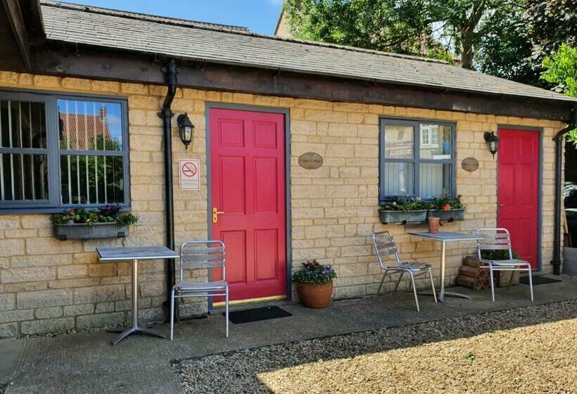 חדר סטנדרט, Cross Swords Rooms, Skillington