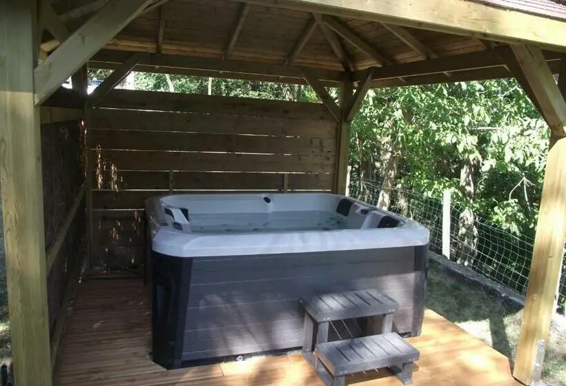 デラックスルーム, Domaine Des Cigales, Chambre D Hôtes