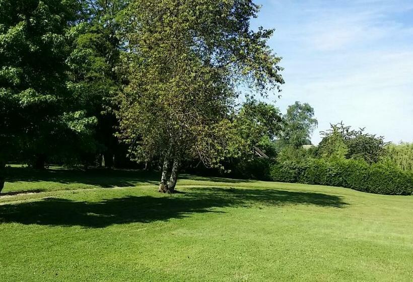 סוויטה משפחתית, La Cle Des Champs