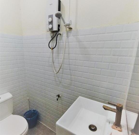 Кровать в Общей Комнате, The Cocoon