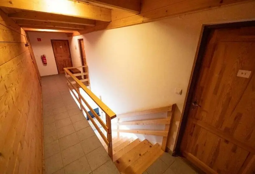 ドゥプレックスルーム, Ski Cierny Balog