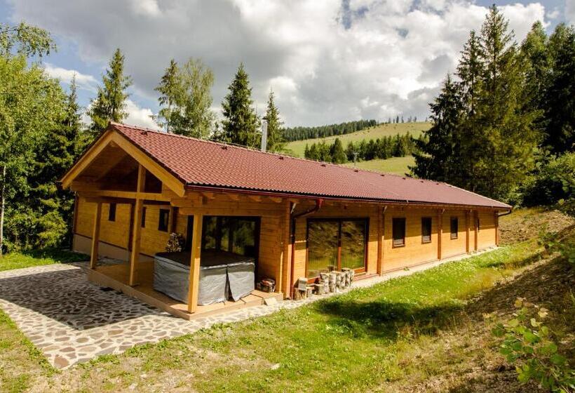 Вилла с 1 спальней и бассейном, Ski Cierny Balog