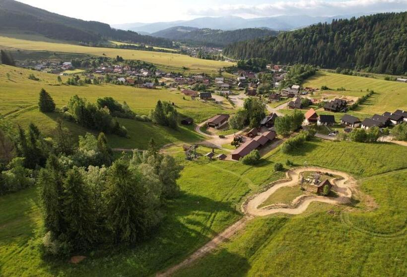 غرفة قياسية مزوَّدة بشُرفة, Ski Cierny Balog