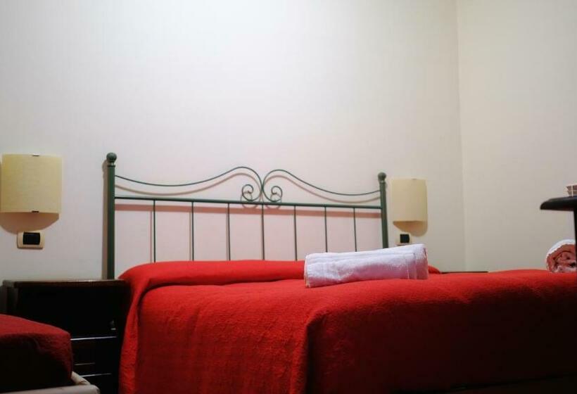 Номер Стандарт, Relais Il Feudo