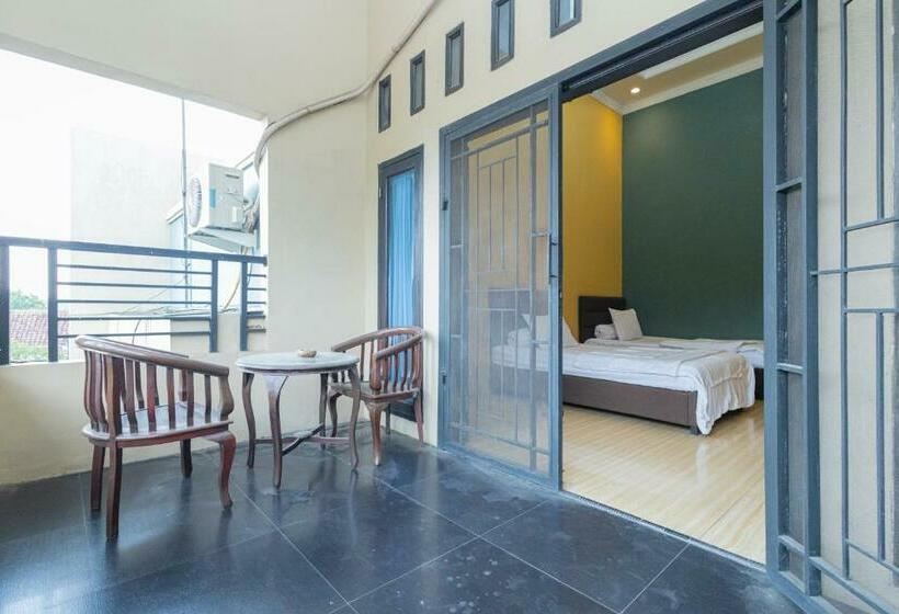 スタンダードルーム, Boss Residence Serang Mitra Reddoorz