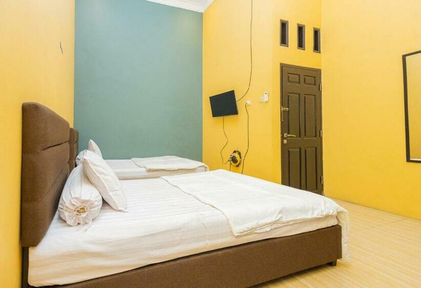 スタンダードルーム, Boss Residence Serang Mitra Reddoorz