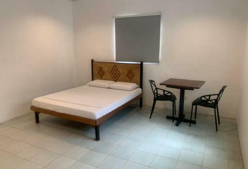 스탠다드 룸, Nacho Hostel Cebu