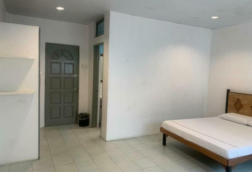 스탠다드 룸, Nacho Hostel Cebu