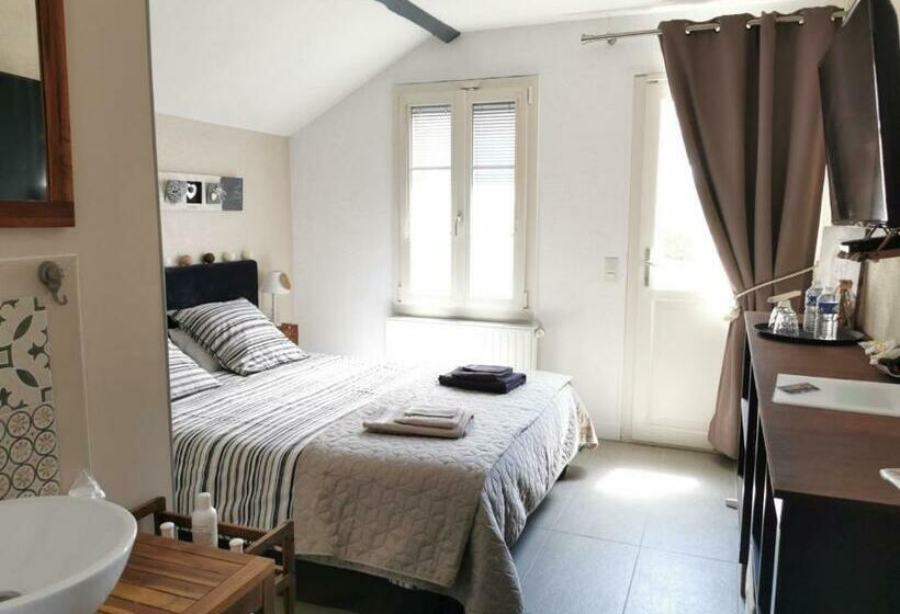 غرفة أساسية, Chambres D Hôtes L Escale Charmante