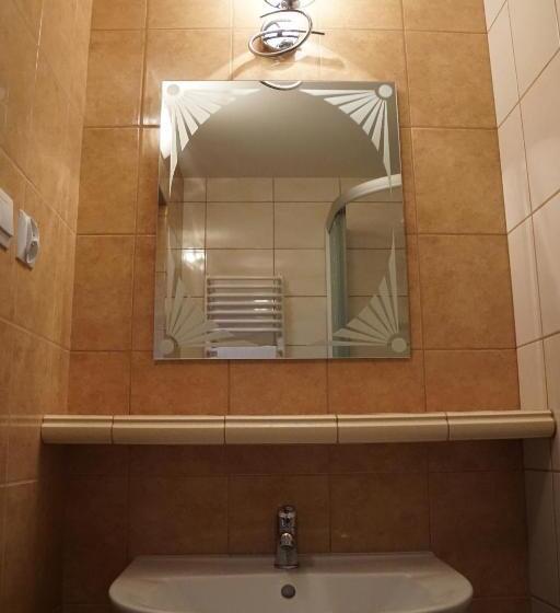 스탠다드 트리플 룸, Dwór Bartnika