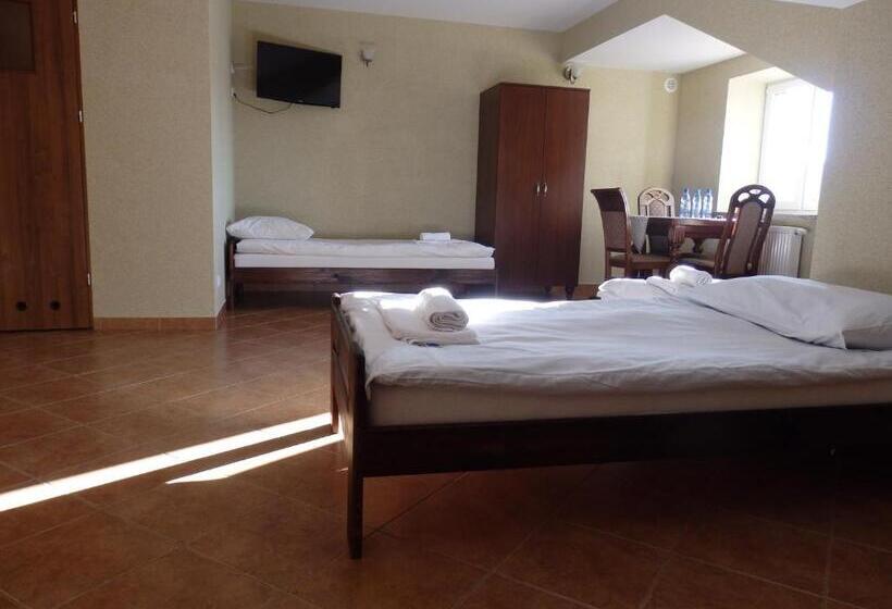 스탠다드 트리플 룸, Dwór Bartnika