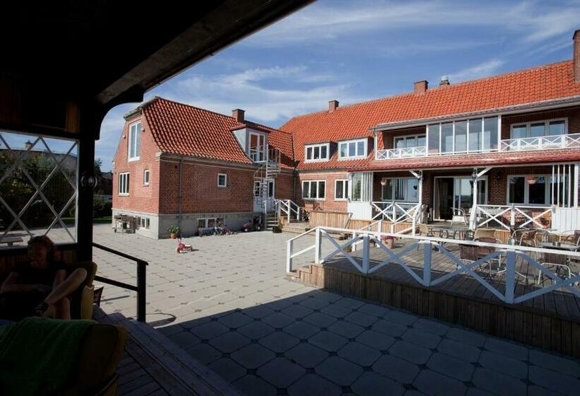 Номер Стандарт Индивидуальный Совместная Ванная, Lolland