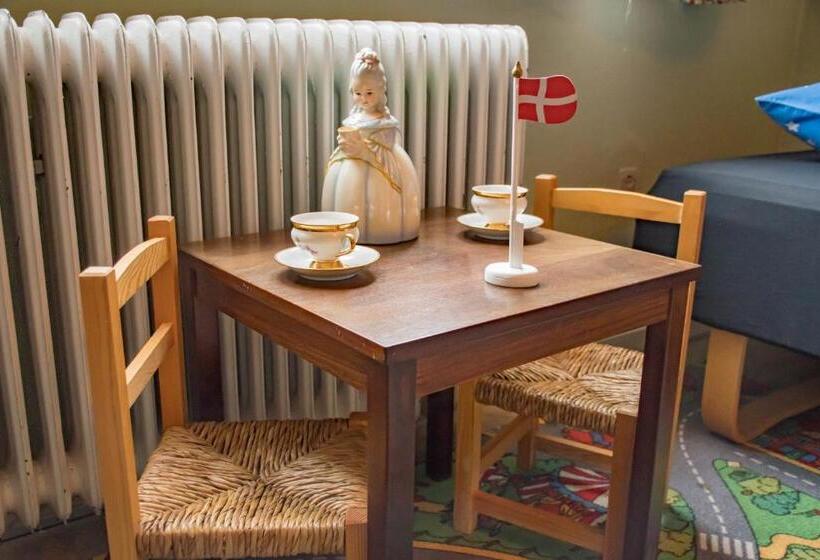 Семейный Номер, Lolland