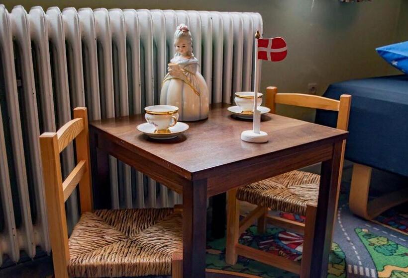 Семейный Номер, Lolland